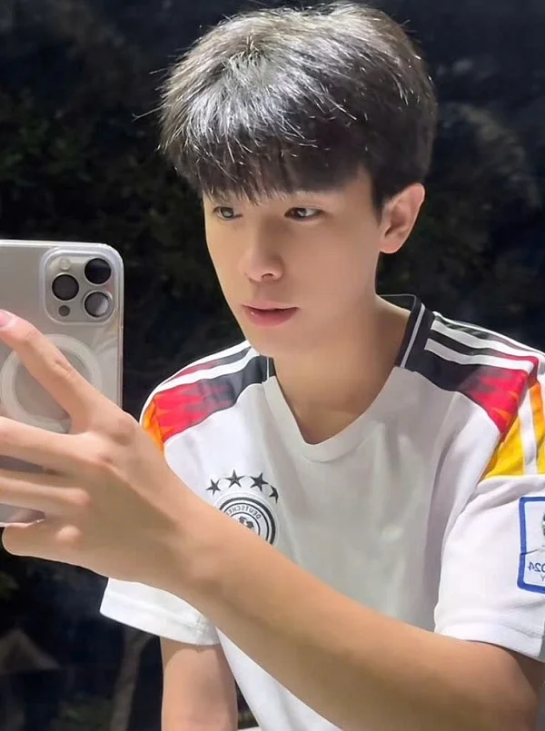 TOP 111+ Ảnh Trai 2k10 Cool Nhẹ Chuẩn Tuổi Teen