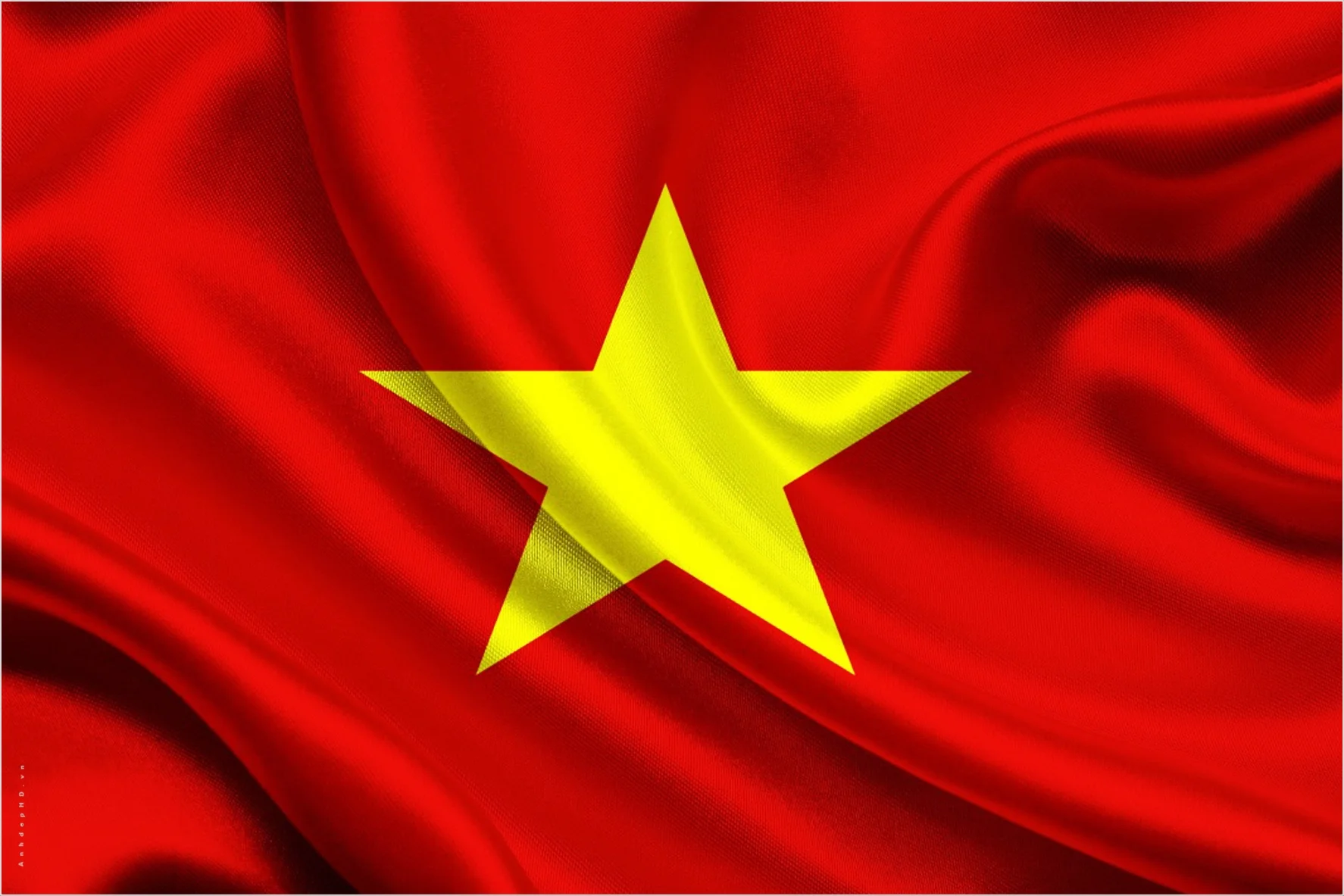 Ảnh cờ đỏ sao vàng tung bay uy nghiêm sóng lượn