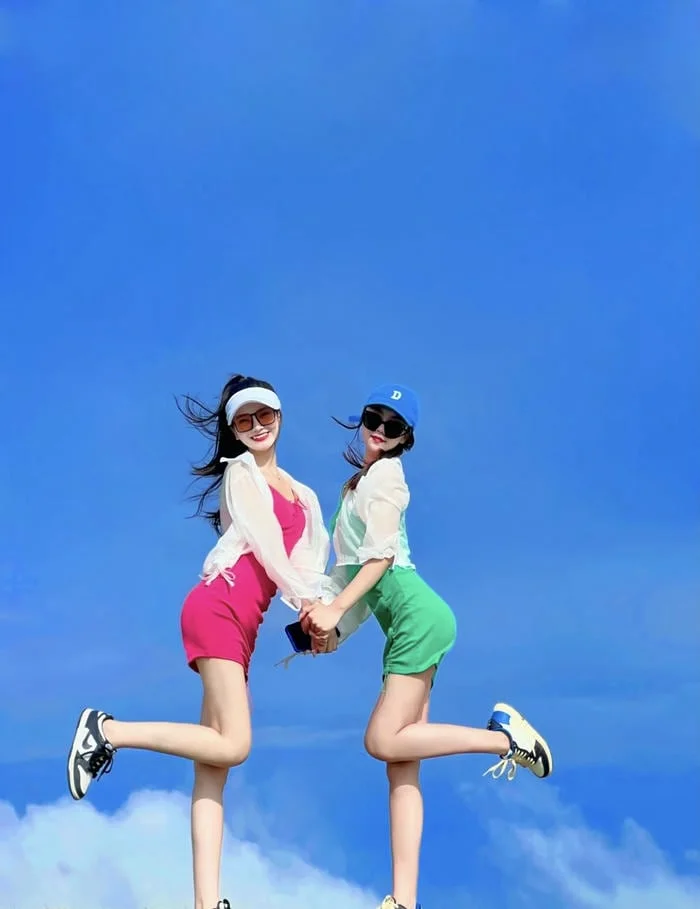 Hình gái mạng nổi bật